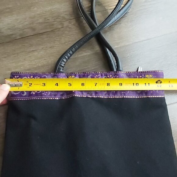 NWOT Imitation Bueno Black Felt Media Bag with Floral Trim - Stylish Purse - Picture 9 of 10